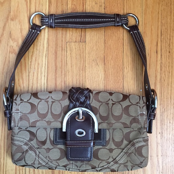 Coach Purse - Picture 1 of 3